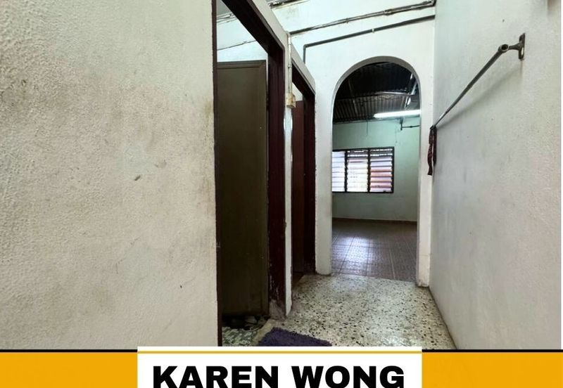 OPEN FACING BELOW MARKET PRICE TAMAN BANDAR BARU 1 Storey Terace for Sale