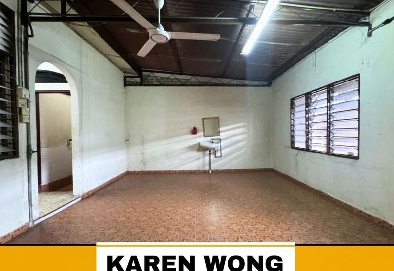 OPEN FACING BELOW MARKET PRICE TAMAN BANDAR BARU 1 Storey Terace for Sale