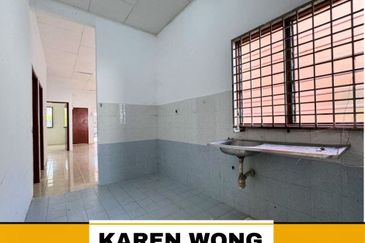 BELOW MARKET VALUE BUKIT PUTERI HILLPARK 4 BEDROOMS House for Sale