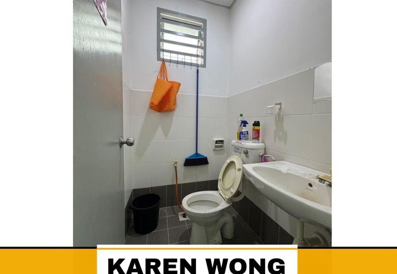 Bandar Laguna Merbok