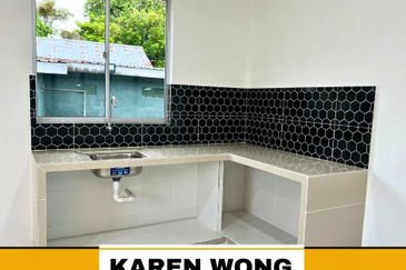 CORNER LOT REFURBLISHED TAMAN SRI GEDUNG 1 Storey Terrace House for Sale