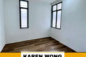 CORNER LOT REFURBLISHED TAMAN SRI GEDUNG 1 Storey Terrace House for Sale