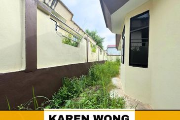 REFURBLISHED & FULL LOAN SP HEIGHTS 1 Storey SEMI DETACHED for Sale