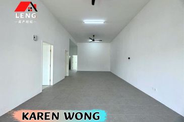 BRAND NEW SPACIOUS BUILT UP EASTFIELD YARRA PARK 1 Store Terrace for Sale