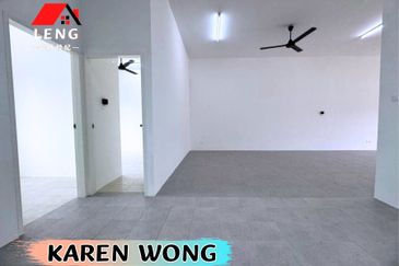 BRAND NEW SPACIOUS BUILT UP EASTFIELD YARRA PARK 1 Store Terrace for Sale