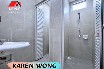 BRAND NEW SPACIOUS BUILT UP EASTFIELD YARRA PARK 1 Store Terrace for Sale