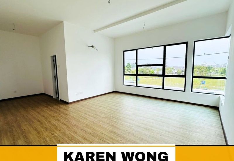 ENDLOT FACING PLAYGROUND SENNI BUKIT BANYAN 2 Storey Terrace for Sale