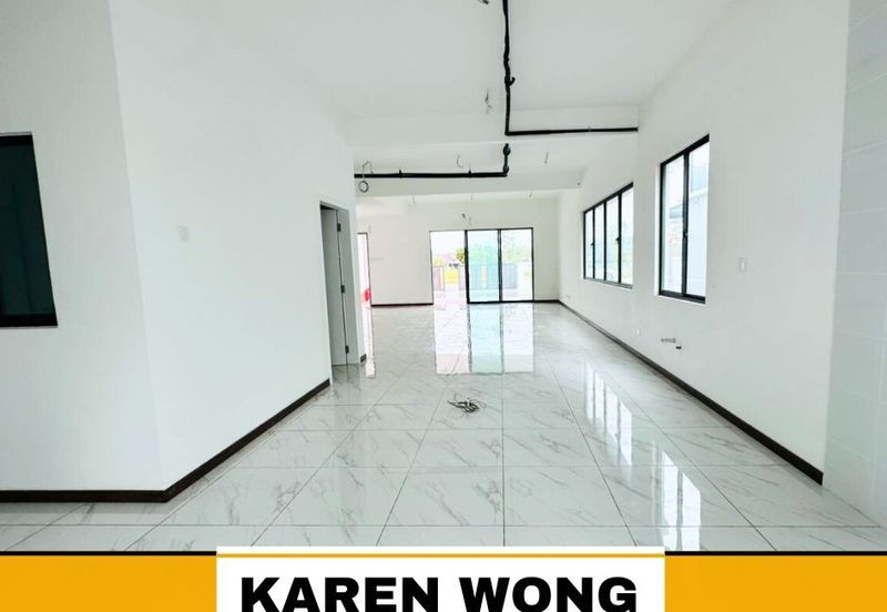 ENDLOT FACING PLAYGROUND SENNI BUKIT BANYAN 2 Storey Terrace for Sale
