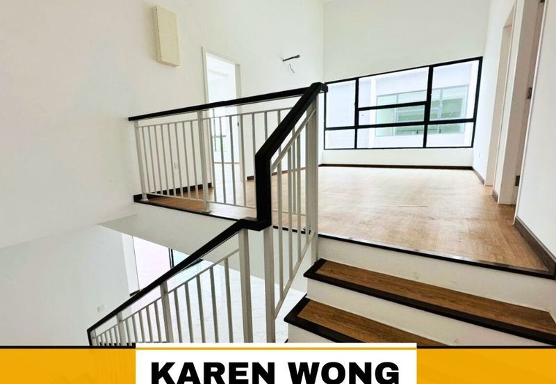 ENDLOT FACING PLAYGROUND SENNI BUKIT BANYAN 2 Storey Terrace for Sale