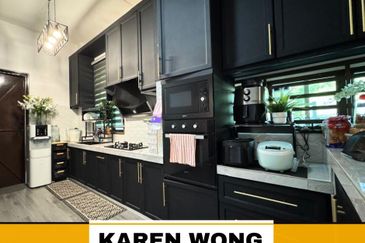 ENDLOT RENOVATED DARULAMAN PERDANA 2 Storey SEMI DETACHED for Sale