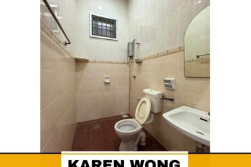 FULLY EXTENDED TAMAN BERLIAN INDAH 1 Storey SEMI DETACHED for Sale