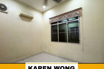 FULLY EXTENDED TAMAN BERLIAN INDAH 1 Storey SEMI DETACHED for Sale