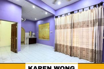 FULLY EXTENDED TAMAN BERLIAN INDAH 1 Storey SEMI DETACHED for Sale