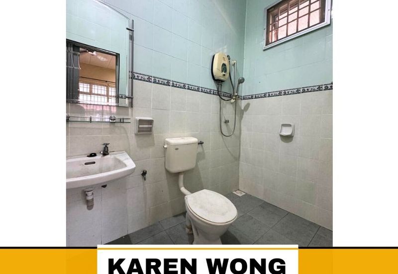 FULLY EXTENDED TAMAN BERLIAN INDAH 1 Storey SEMI DETACHED for Sale