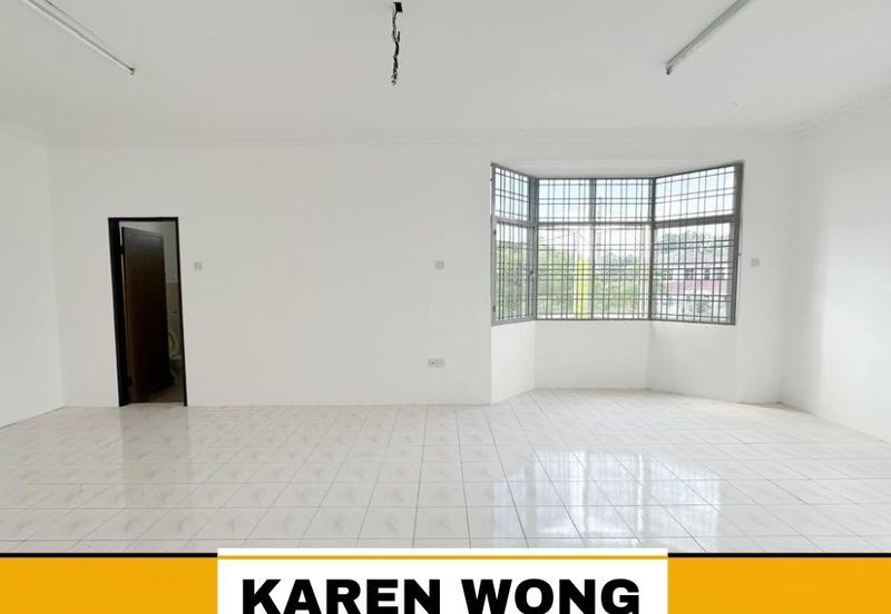 CORNER LOT BIG LAND TAMAN BATIK BELOW MARKET VALUE Double Storey SEMI DETACHED for Sale