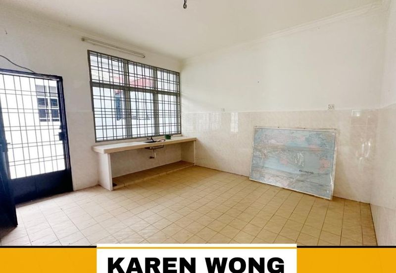 CORNER LOT BIG LAND TAMAN BATIK BELOW MARKET VALUE Double Storey SEMI DETACHED for Sale