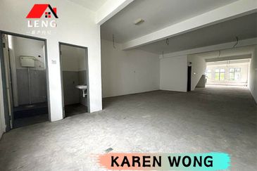 FACING ROAD 1ST FLOOR SHOPLOT RIVERFRONT CITY PEKAN BARU for Rent