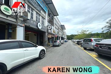 FACING ROAD 1ST FLOOR SHOPLOT RIVERFRONT CITY PEKAN BARU for Rent