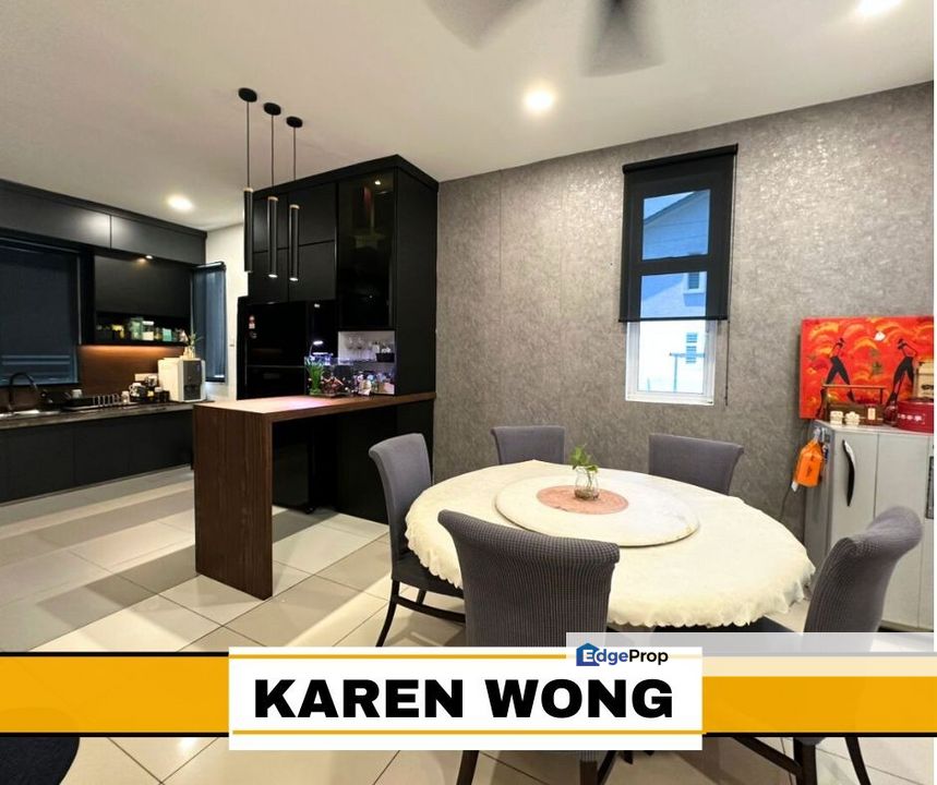 ENDLOT WITH EXTRA LAND TAMAN SINAR INTAN 3 FULLY RENO Double Storey SEMI DETACHED for Sale, Kedah, Sungai Petani