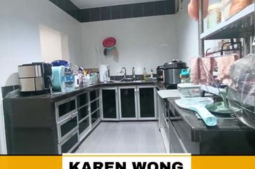 NEAR SIN KWANG PRIMARY SCHOOL TAMAN PERPADUAN 2 Storey Terrace House for Sale
