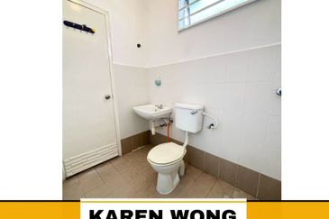 Bandar Laguna Merbok