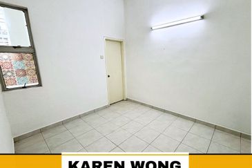 Bandar Laguna Merbok