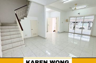 Bandar Laguna Merbok