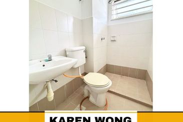 Bandar Laguna Merbok