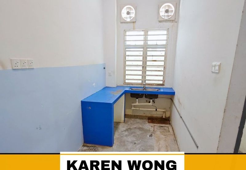 Bandar Laguna Merbok