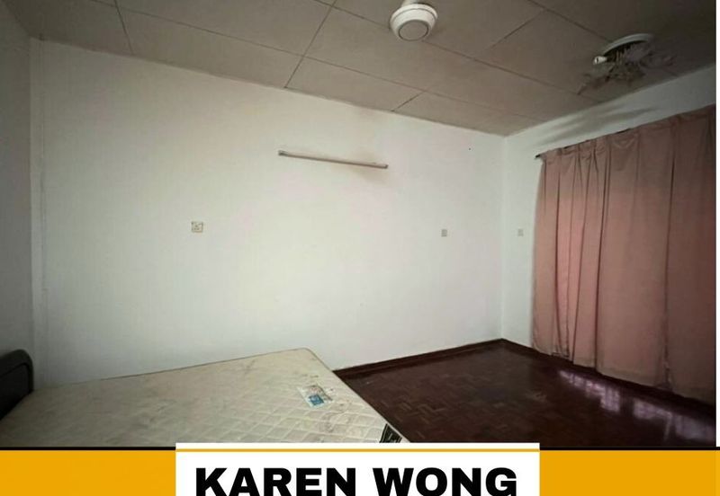 Bandar Laguna Merbok