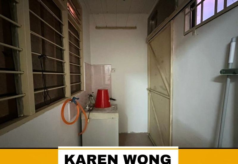 Bandar Laguna Merbok