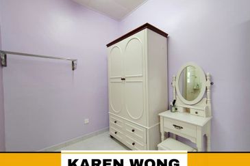 Bandar Laguna Merbok