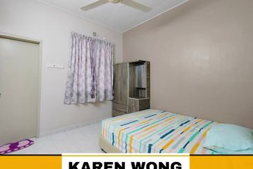 Bandar Laguna Merbok