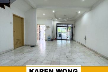 Bandar Laguna Merbok