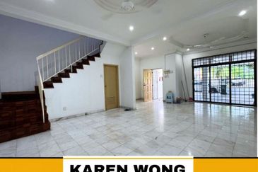 Bandar Laguna Merbok