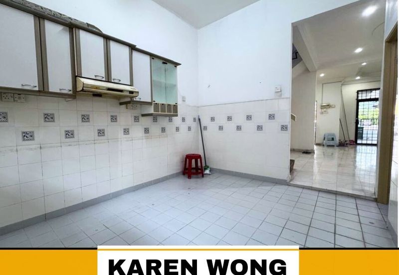 Bandar Laguna Merbok