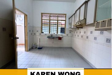 Bandar Laguna Merbok