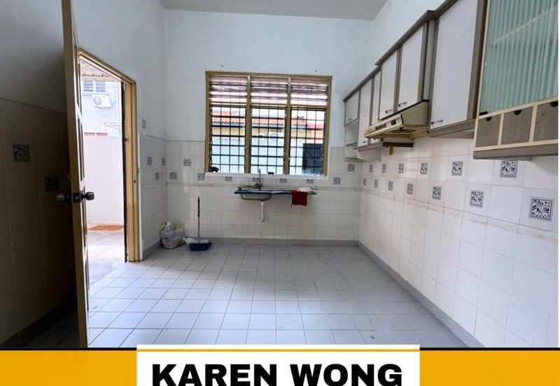 Bandar Laguna Merbok