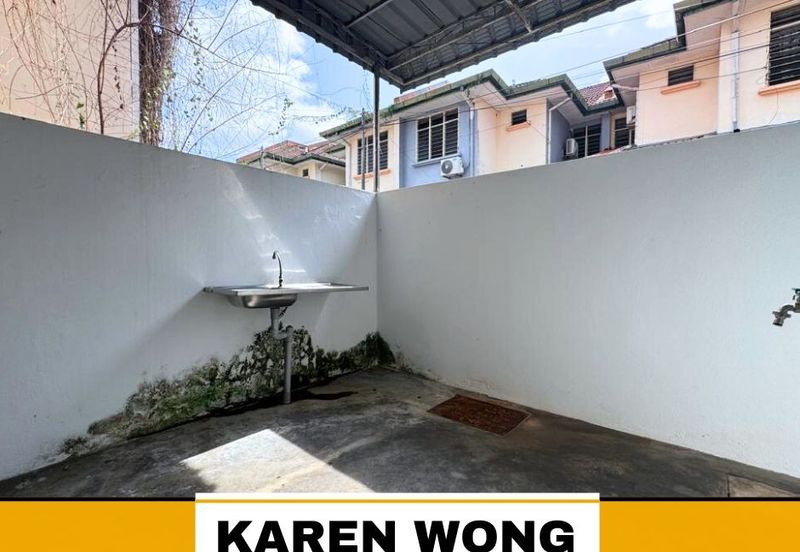 Bandar Laguna Merbok