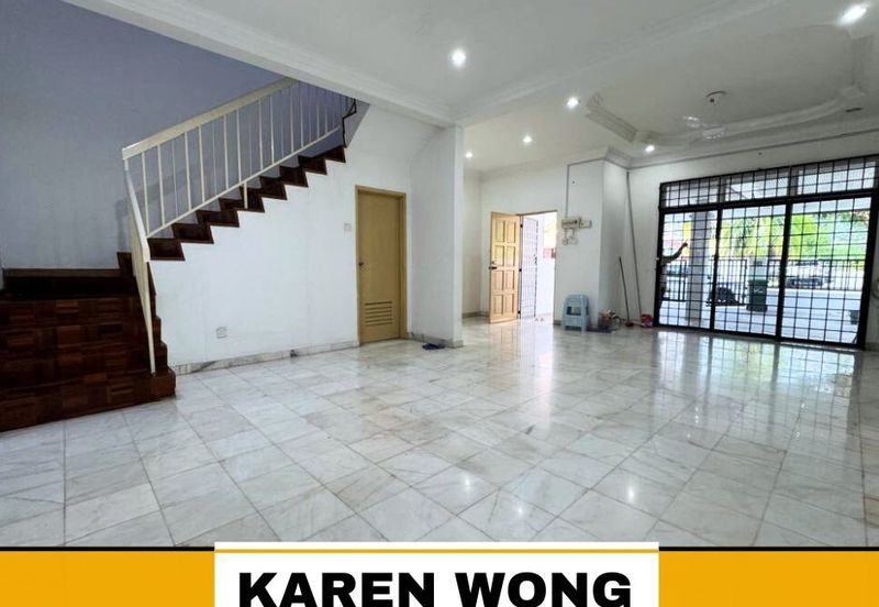 Bandar Laguna Merbok