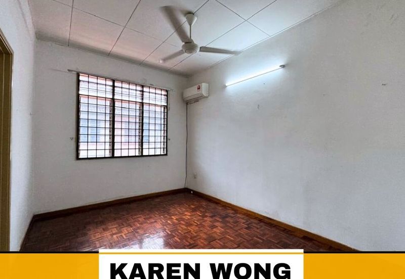 Bandar Laguna Merbok