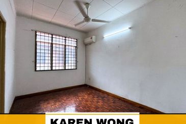 Bandar Laguna Merbok