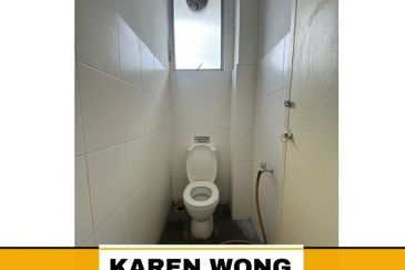 SELL AT LOST PERMATA HILL PARK Double Storey SHOPLOT for Sale