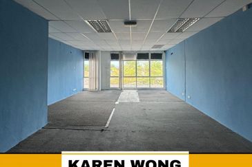 SELL AT LOST PERMATA HILL PARK Double Storey SHOPLOT for Sale