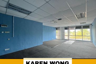 SELL AT LOST PERMATA HILL PARK Double Storey SHOPLOT for Sale