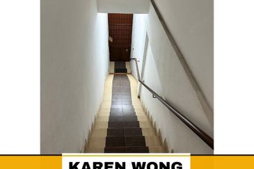 FURNISHED & FACING MAINROAD CINTA SAYANG BUSINESS CENTRE 1st Floor Shoplot for Rent