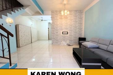 Bandar Laguna Merbok