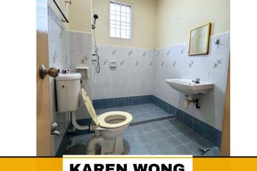 Bandar Laguna Merbok