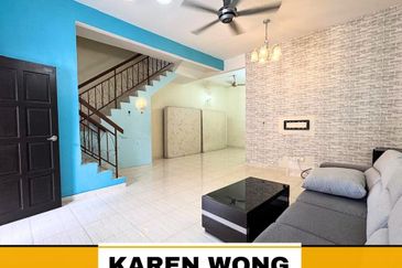 Bandar Laguna Merbok