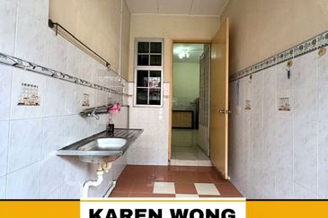 Bandar Laguna Merbok